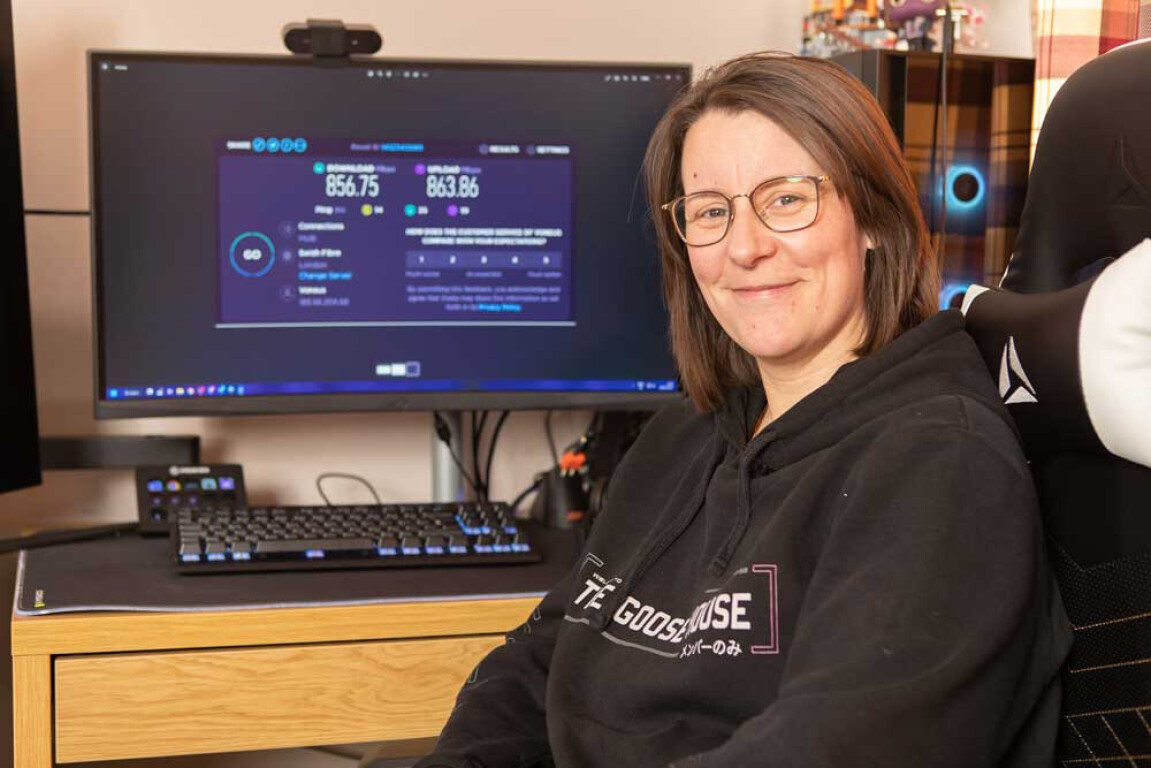 Wireless Gigabit broadband lights up Hartlepool village in first UK trial by Voneus Broadband