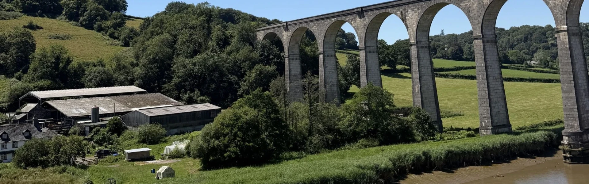 A bridge in the rural Calstock which is part of the Tamar Valley where Voneus provides broadband.