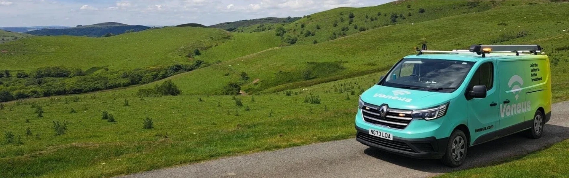 Voneus Broadband van in a rural countryside in Staffordshire