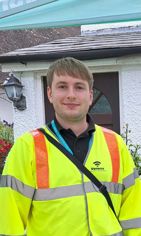 Voneus rural broadband community support team
