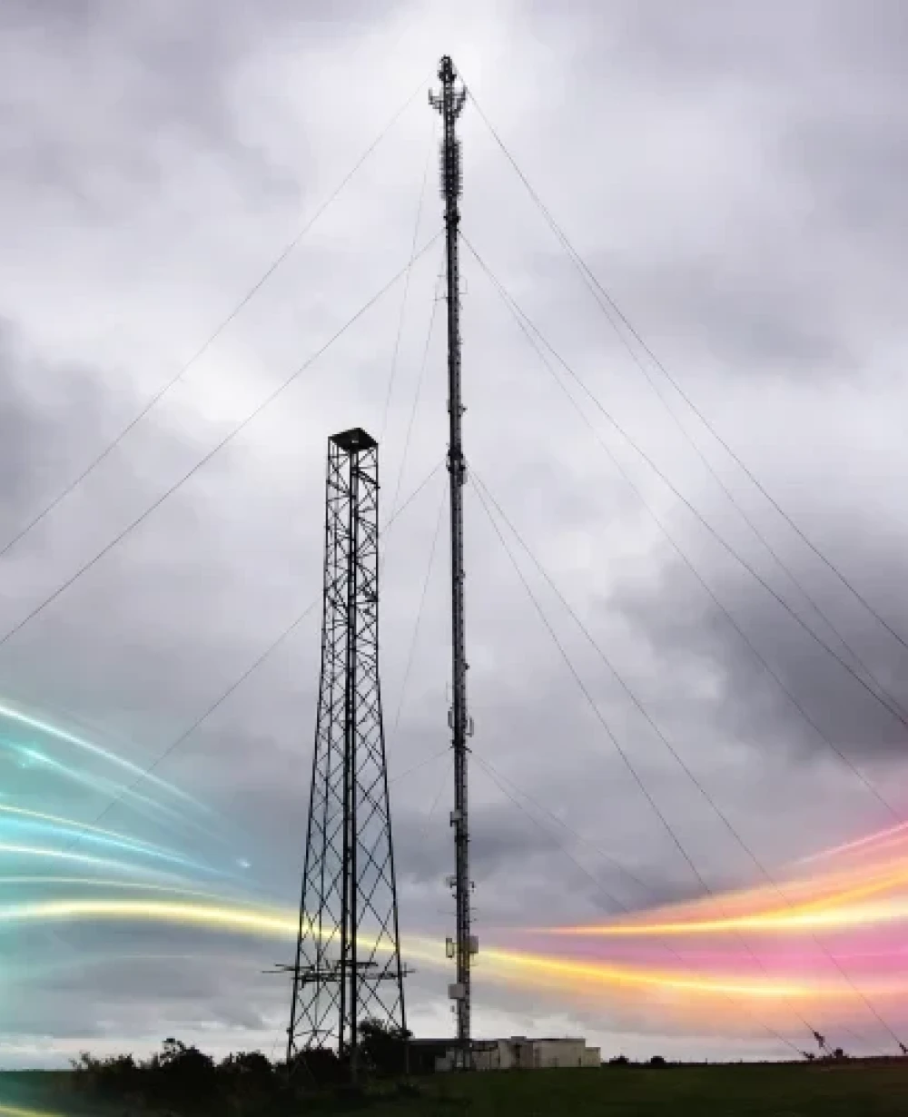 Wireless broadband mast representing Voneus broadband connectivity in Letterston and surrounding rural communities.