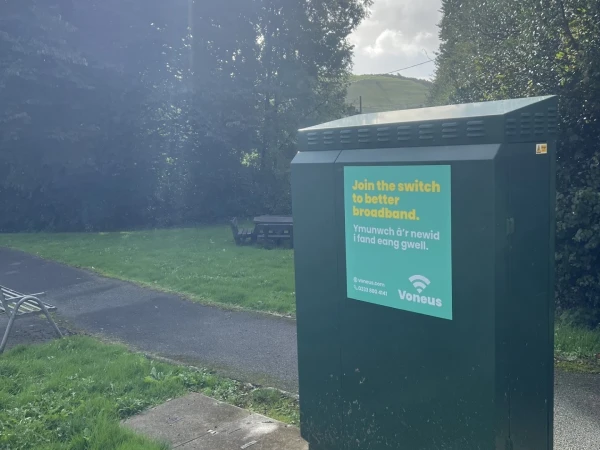 Voneus broadband network cabinet in Meidrim, promoting better broadband connectivity for local homes and businesses.