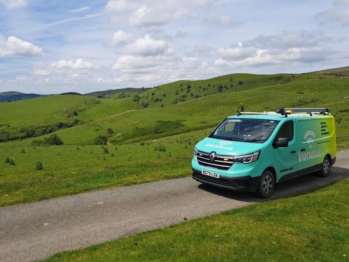 Voneus Broadband van in the Carmarthenshire countryside
