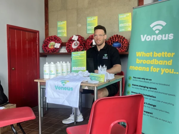 Voneus team member speaking with the local community about broadband in Crymych.