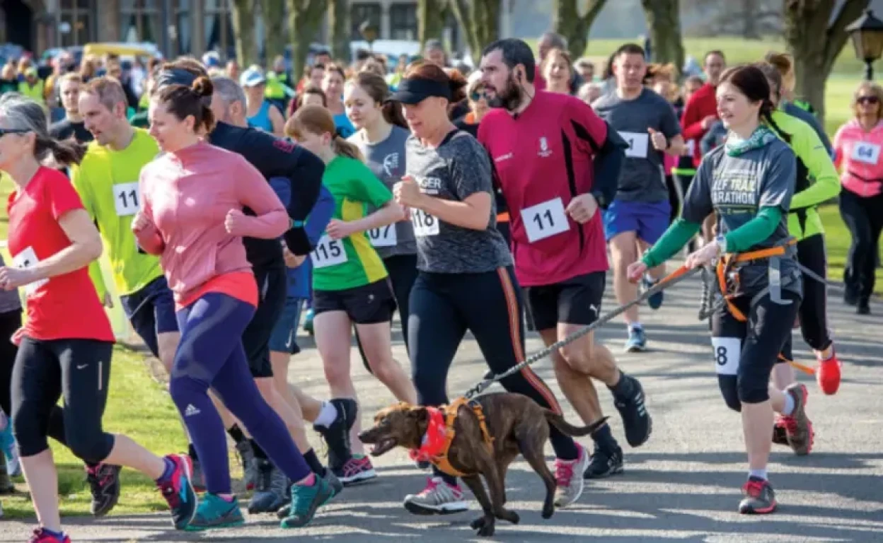 Voneus supporting a local community 10K running event