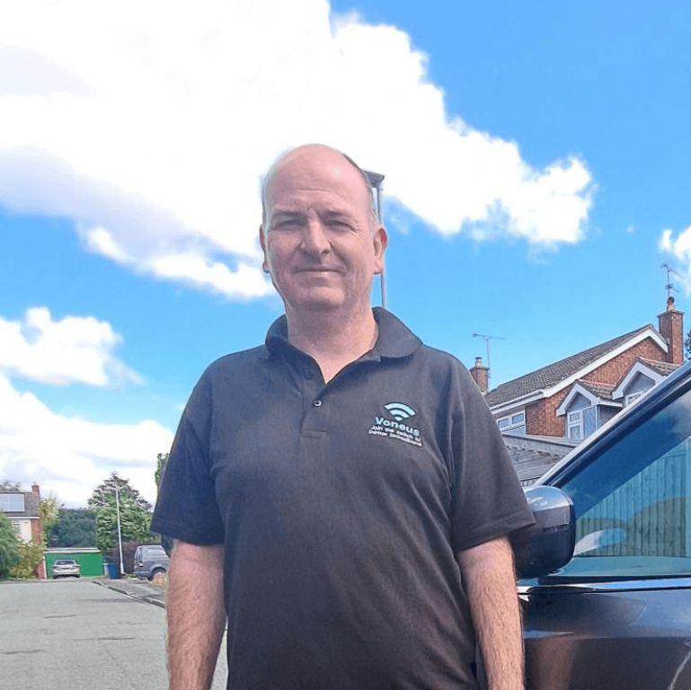 Will Gibb voneus field support team